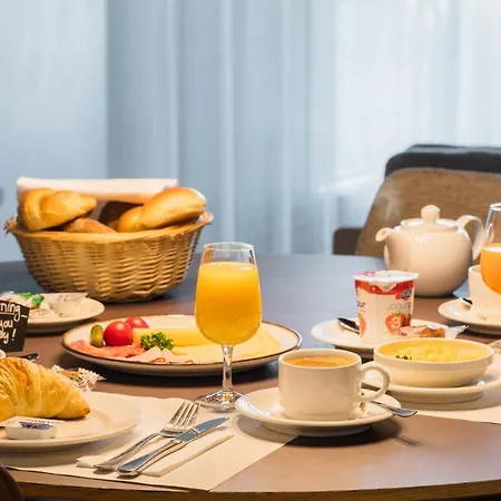 Hotel Ema House 4*