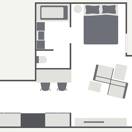 Готель Ema House 4*