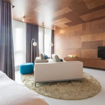 Ema House 4* Цюрих