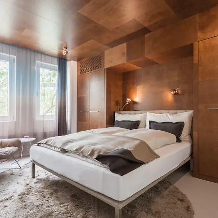 Ema House Отель 4*