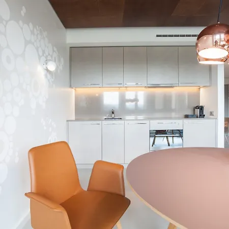 Ema House