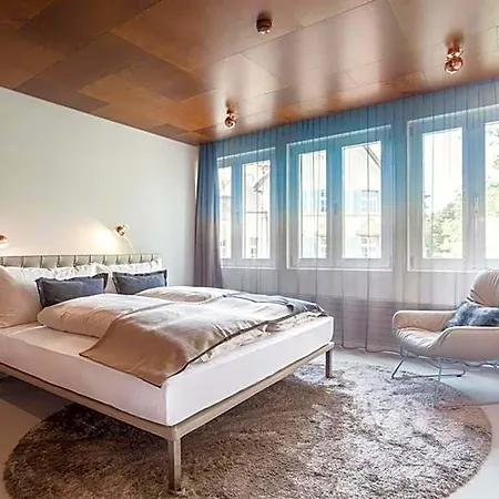 Ema House Отель