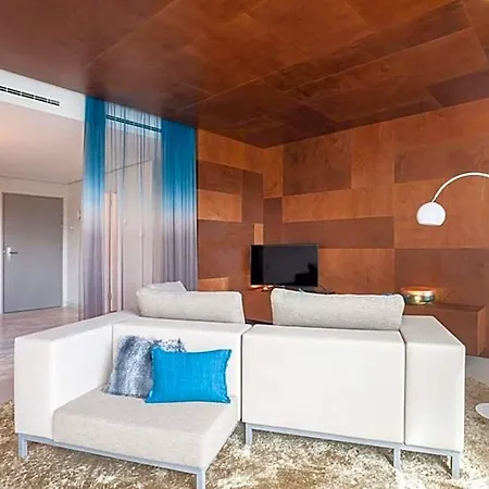 Ema House 4* Цюрих