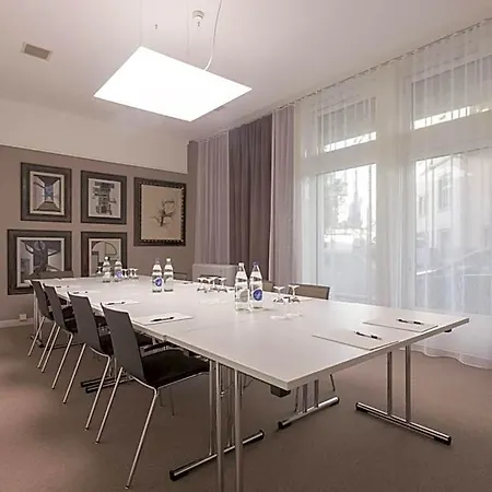 Ema House Отель Цюрих
