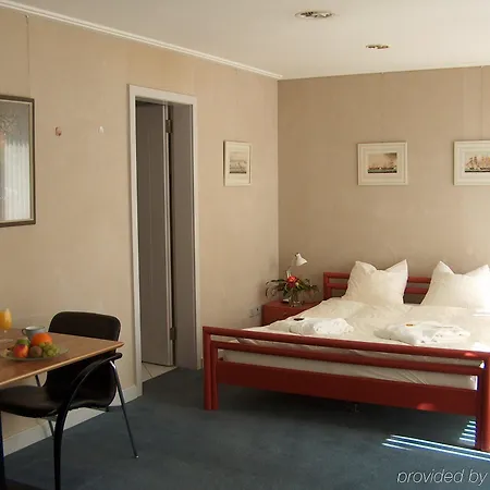 Ema House 4* Цюрих