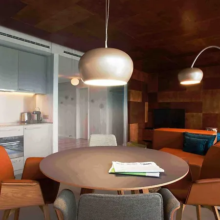 فندق إي إم أي هاوس للأجنحة الفندقية زيورخ