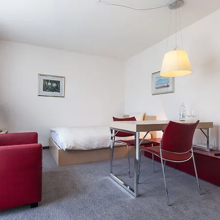 إي إم أي هاوس للأجنحة الفندقية