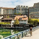 Hotel Ema House