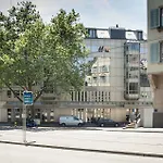 Hotel Ema House