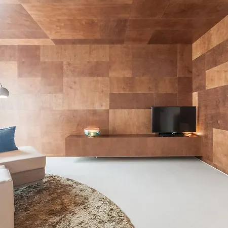 Ema ハウス ス​​イーツ ホテル 4*