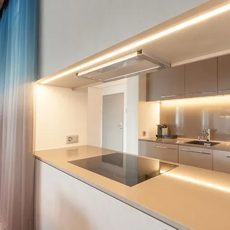 Ema ハウス ス​​イーツ