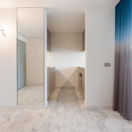 ホテル Ema ハウス ス​​イーツ