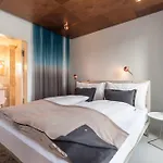 Ema House Hotel 4*