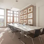 Hotel Ema House